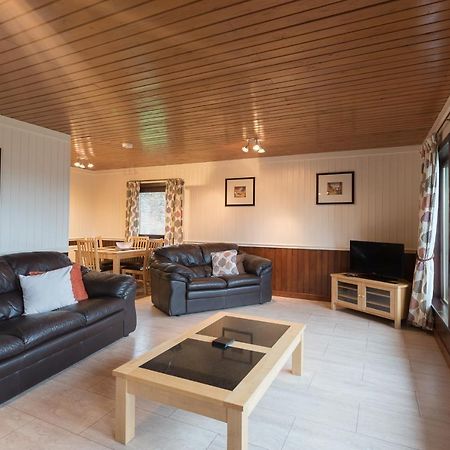 Conifer Lodge 25 With Hot Tub Newton Stewart Minnigaff Exterior photo