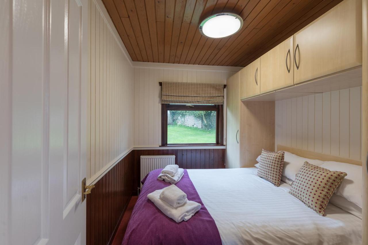 Conifer Lodge 25 With Hot Tub Newton Stewart Minnigaff Exterior photo