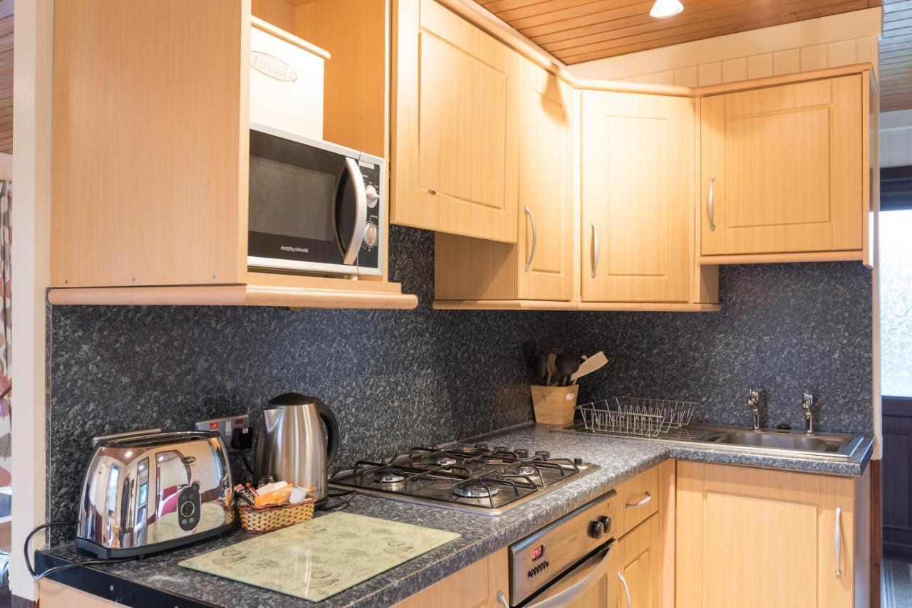 Conifer Lodge 25 With Hot Tub Newton Stewart Minnigaff Exterior photo